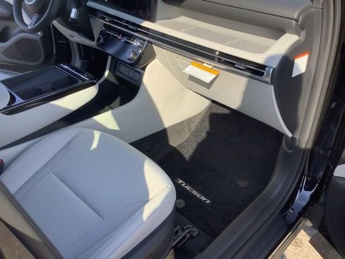 New 2026 Hyundai Tucson Blue SE image 21
