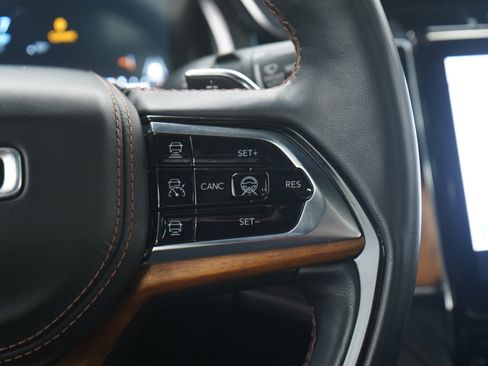 Used 2022 Jeep Grand Cherokee L Summit image 30