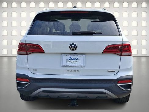 Used 2022 Volkswagen Taos SE AWD/4WD image 6
