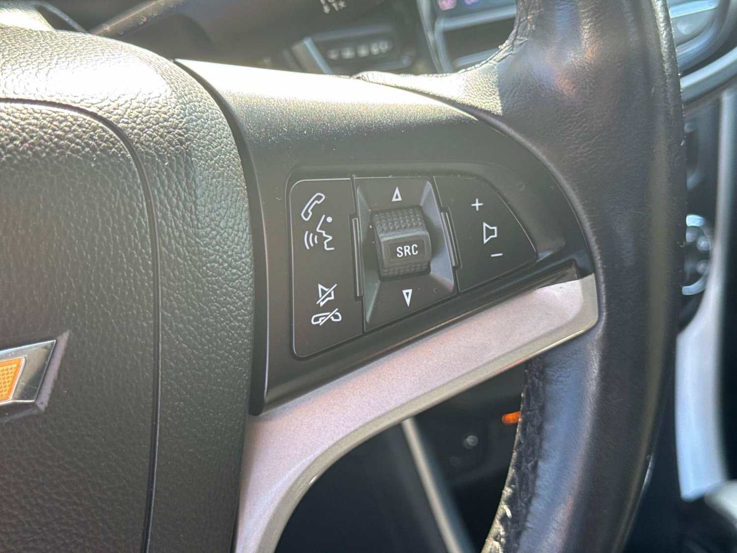 Used 2020 Chevrolet Trax LT w/ LT Convenience Package FWD image 29