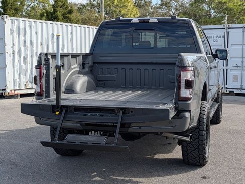 Used 2021 Ford F150 Lariat image 13