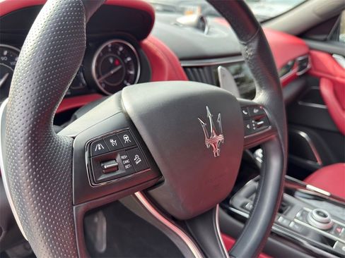 Used 2023 Maserati Levante Modena image 16