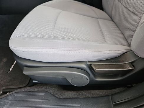 Used 2018 Subaru Legacy 2.5i image 34