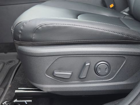 New 2026 Kia Sportage EX w/ EX Panorama Roof Package image 22