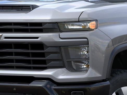 New 2026 Chevrolet Silverado 2500 Custom w/ Custom Value Package AWD/4WD image 10