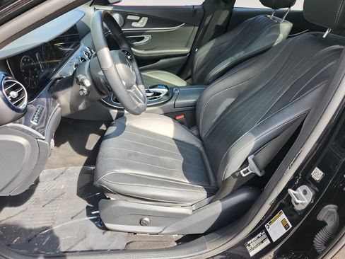 Used 2019 Mercedes-Benz E 450 4MATIC Sedan w/ Driver Assistance Package image 9