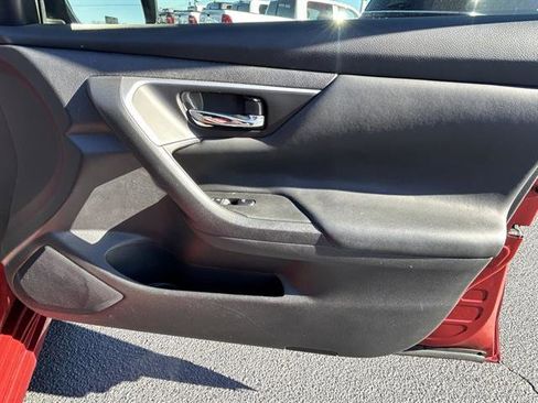 Used 2017 Nissan Altima 2.5 SV w/ Convenience Package image 22