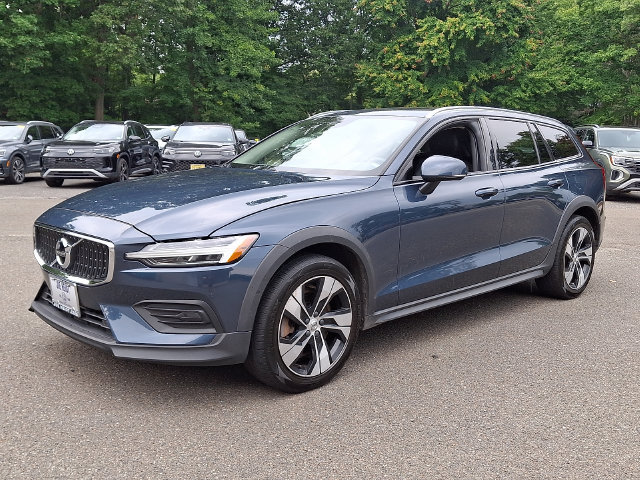Used 2020 Volvo V60 T5 Cross Country w/ Protection Package Premier AWD/4WD image 5