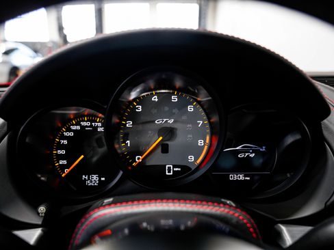 Used 2016 Porsche Cayman GT4 RWD image 12