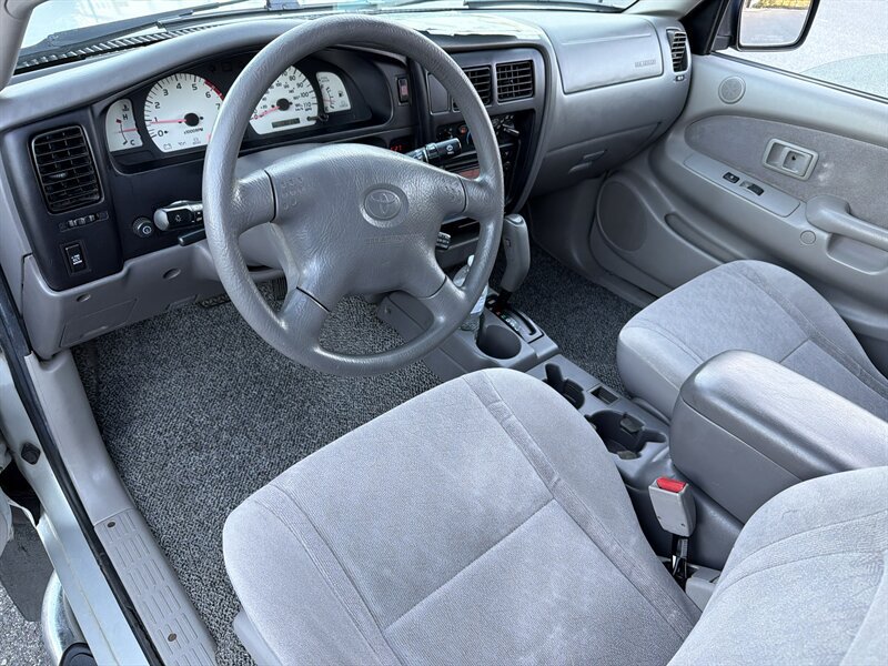 Used 2003 Toyota Tacoma PreRunner w/ Convenience Pkg RWD image 10