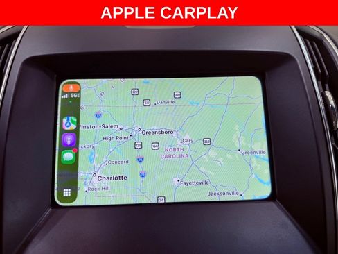 Used 2019 Ford Edge Titanium w/ Equipment Group 301A FWD image 10