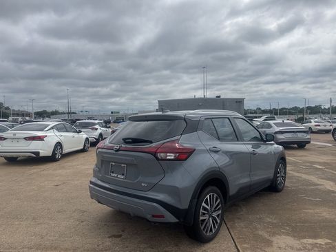 Used 2023 Nissan Kicks SV FWD image 20