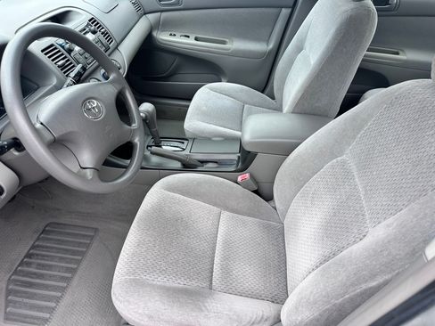 Used 2003 Toyota Camry LE FWD image 5