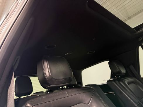 Used 2023 Lincoln Navigator Reserve image 15