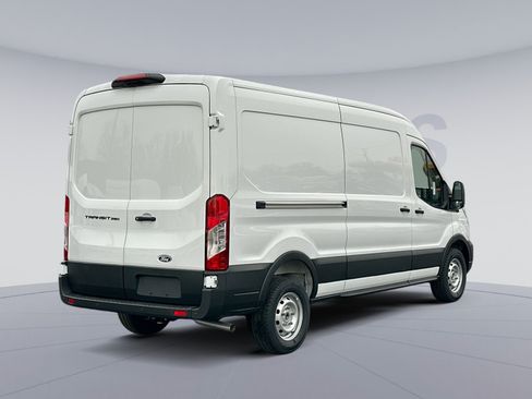 New 2026 Ford Transit 250 148 Medium Roof w/ Load Area Protection Package RWD image 7