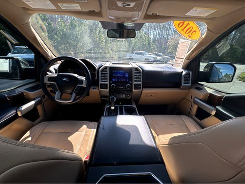 Used 2016 Ford F150 Lariat w/ Equipment Group 502A Luxury image 4