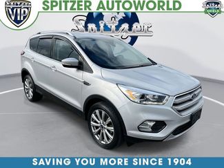 Used 2018 Ford Escape Titanium video 1