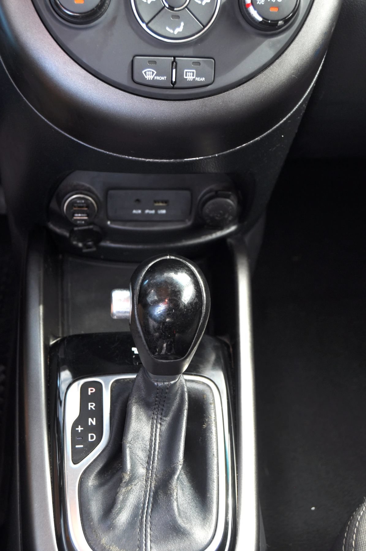 Used 2013 Kia Soul + FWD image 30