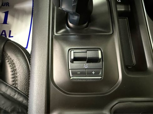 Used 2023 GMC Sierra 1500 Denali w/ Denali Reserve Package image 23