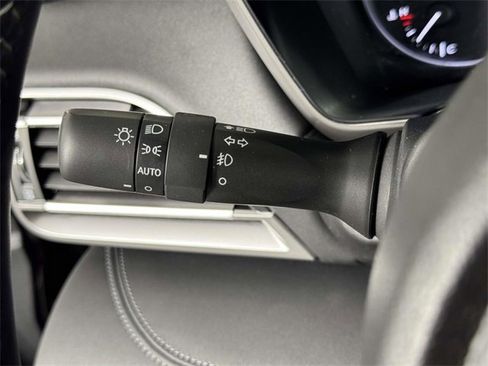 Used 2025 Subaru Outback Touring XT image 21