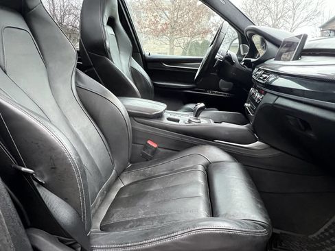 Used 2016 BMW X5 M image 28