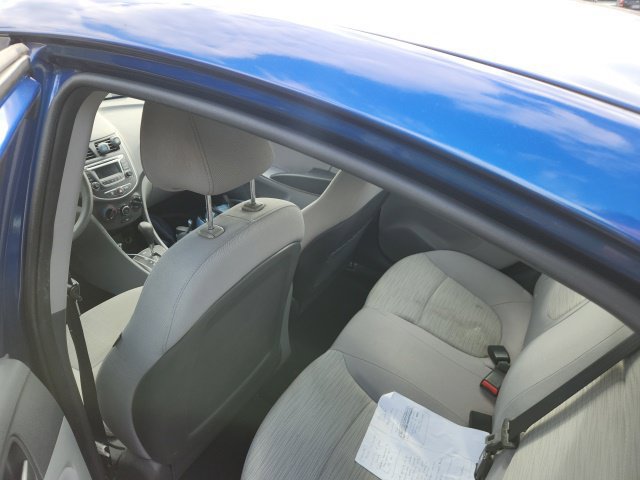 Used 2016 Hyundai Accent SE w/ Option Group 02 FWD image 12