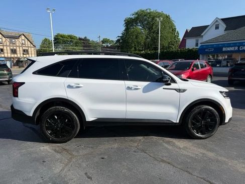 Used 2023 Kia Sorento S w/ Panoramic Sunroof Package AWD/4WD image 8