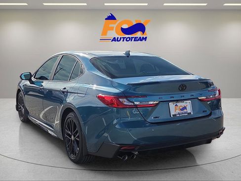 New 2026 Toyota Camry SE FWD image 3