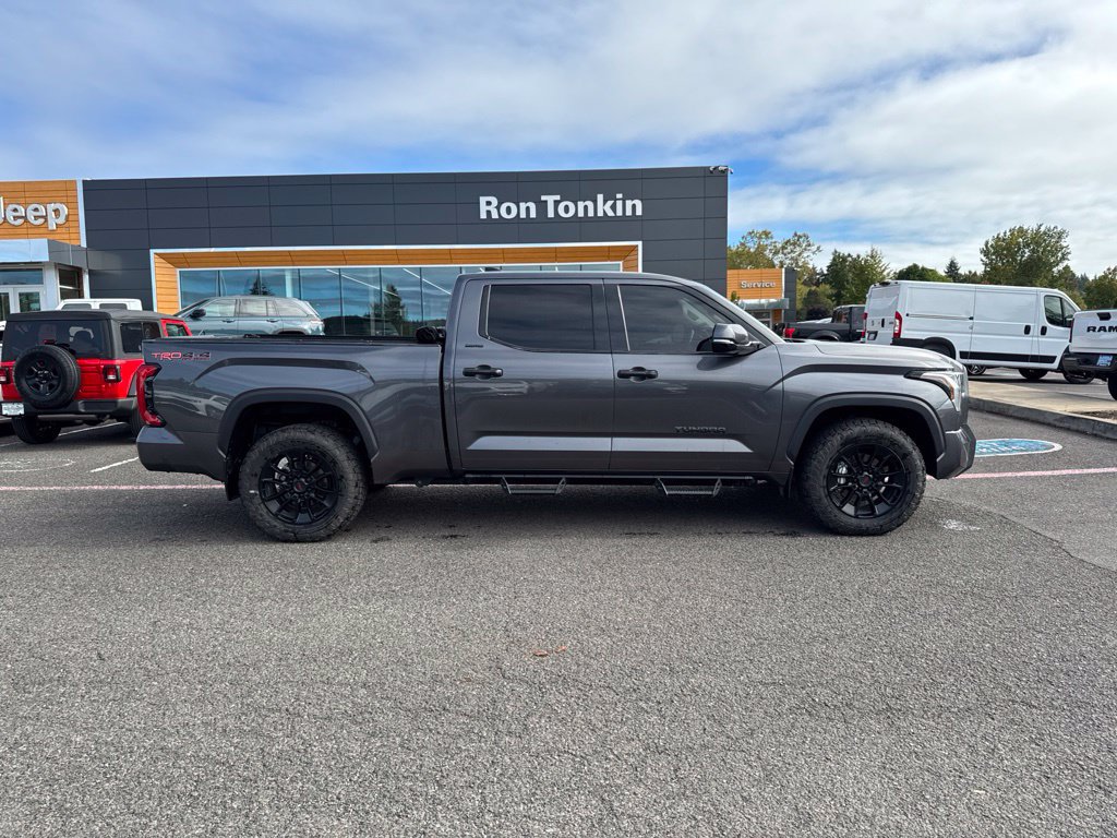 Used 2023 Toyota Tundra Limited w/ TRD Off-Road Package AWD/4WD image 11