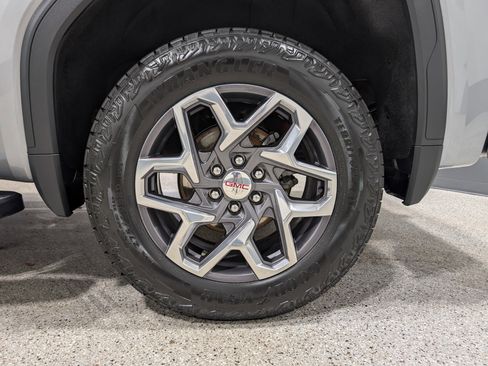 Used 2023 GMC Sierra 1500 SLT w/ SLT Premium Plus Package image 13