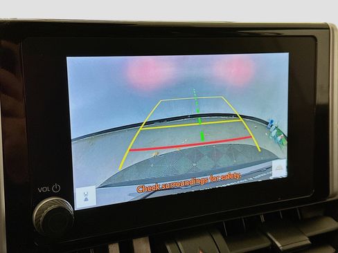 Used 2025 Toyota RAV4 XLE image 23