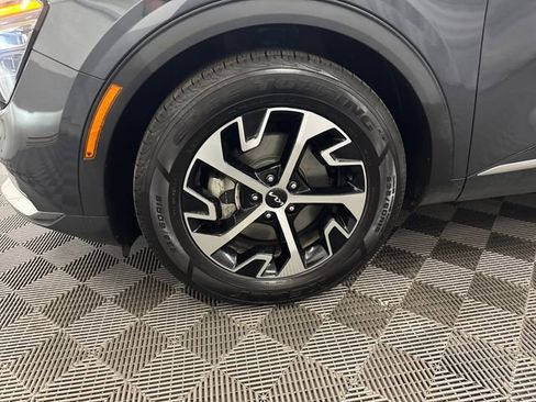 Certified 2024 Kia Sportage EX image 27