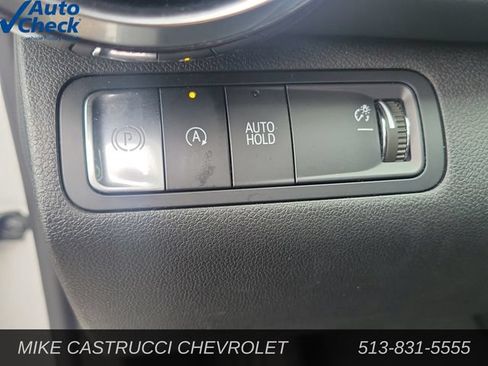 Used 2025 Chevrolet Equinox LT w/ Convenience Package II FWD image 20