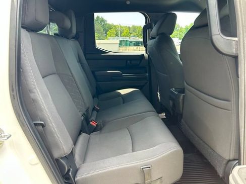 Certified 2024 Toyota Tacoma SR5 AWD/4WD image 39