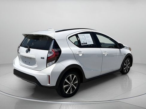 Used 2018 Toyota Prius C Two FWD image 3
