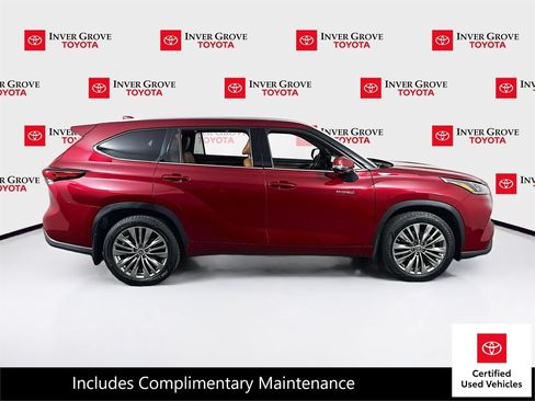 Certified 2020 Toyota Highlander Platinum AWD/4WD image 4