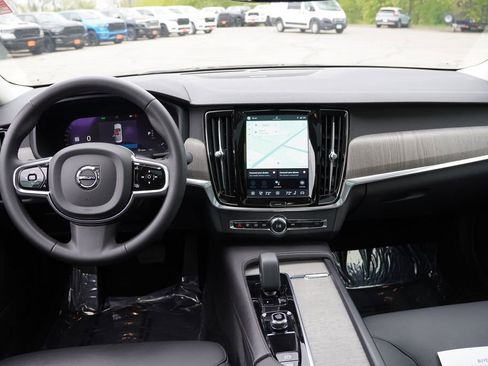 Used 2023 Volvo S90 B6 Plus w/ Protection Package Premier AWD/4WD image 20
