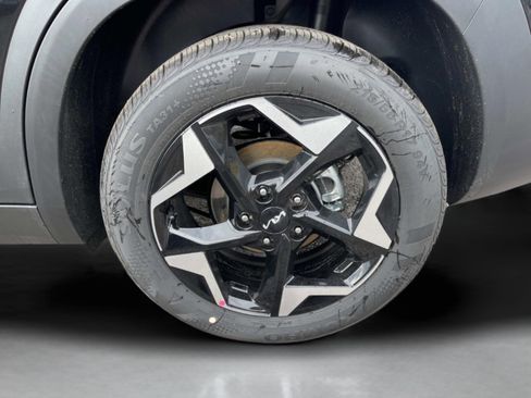 New 2026 Kia Seltos S image 11