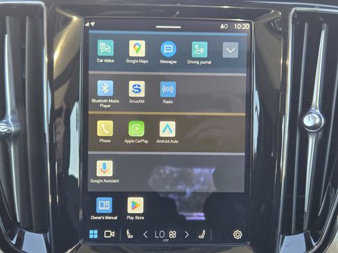 Used 2024 Volvo S60 B5 Core image 18