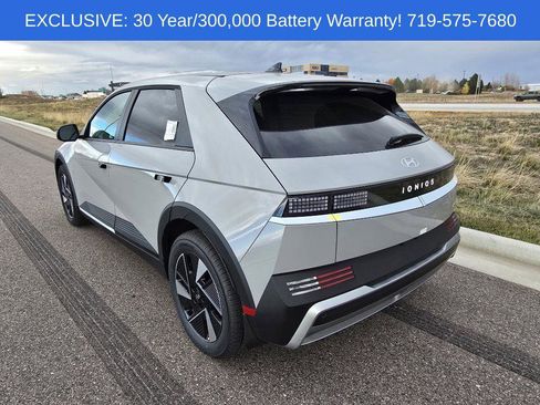 New 2026 Hyundai Ioniq 5 SEL image 3