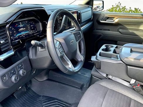 Used 2024 Chevrolet Silverado 1500 RST image 12