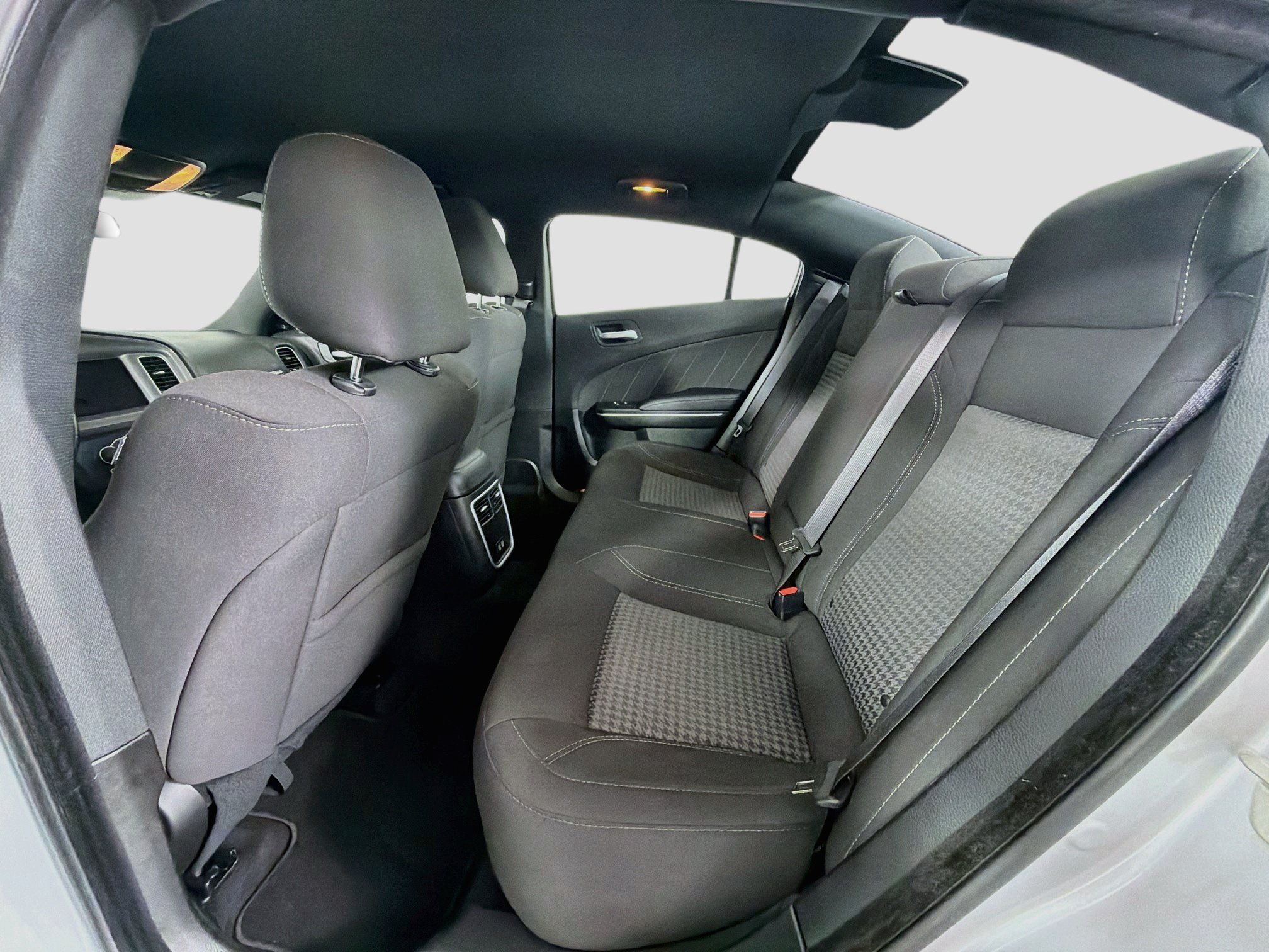 Used 2023 Dodge Charger SXT RWD image 25