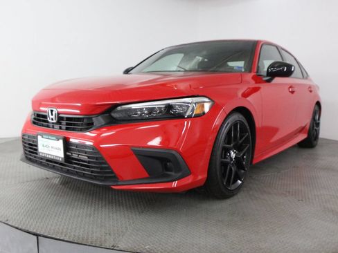 Used 2024 Honda Civic Sport image 4