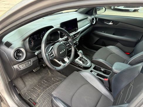 Used 2023 Kia Forte GT-Line w/ GT-Line Premium Package FWD image 7