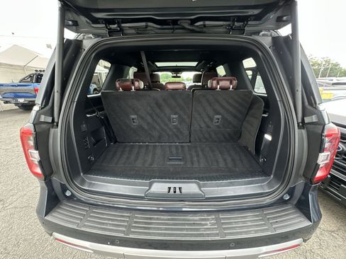 Used 2024 Ford Expedition Limited AWD/4WD image 35