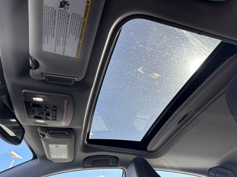 Used 2023 Toyota Camry XLE w/ Navigation Package image 23