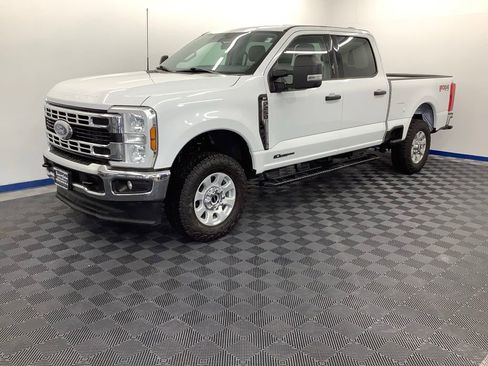 Used 2024 Ford F250 XLT w/ FX4 Off-Road Package AWD/4WD image 1