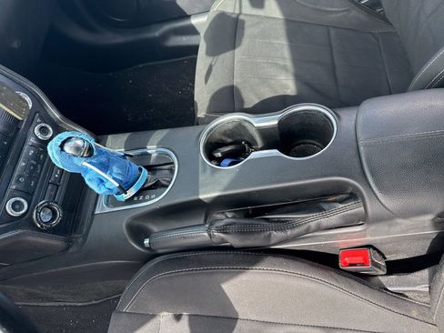 Used 2018 Ford Mustang Coupe image 14