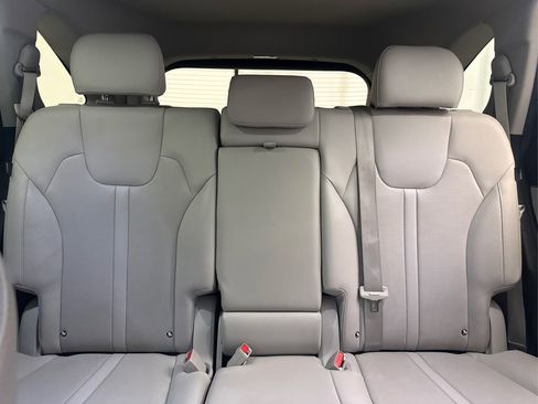 Used 2024 Kia Sorento S w/ Panoramic Sunroof Package FWD image 38