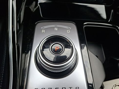 Used 2023 Kia Sorento SX Prestige image 15